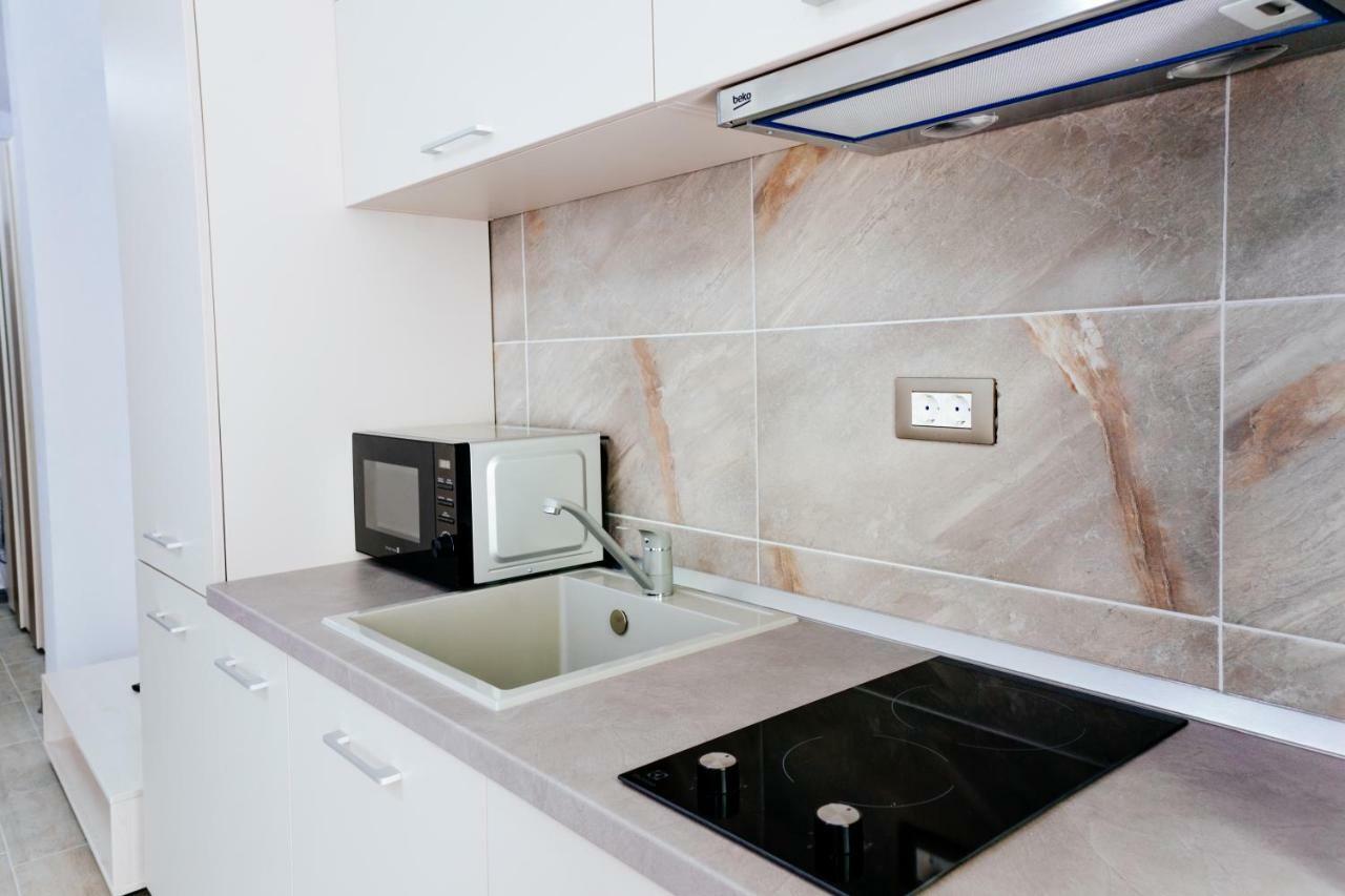 Alezzi Aparthotel 3*